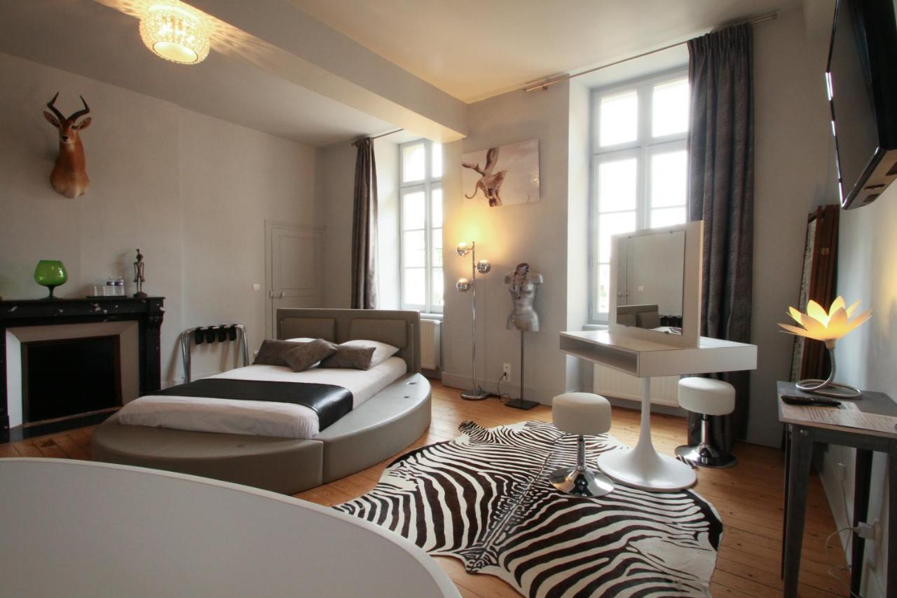 Le Prieure Hotel Noyers Bagian luar foto