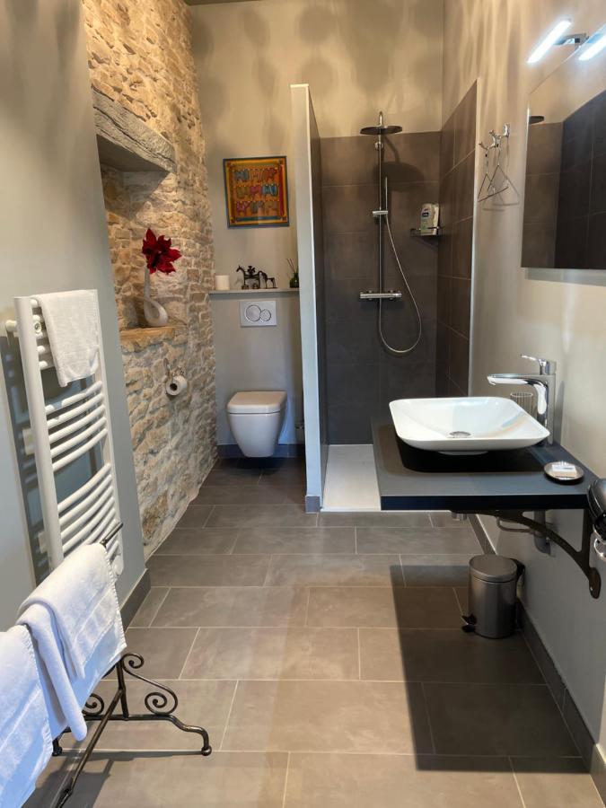 Le Prieure Hotel Noyers Bagian luar foto