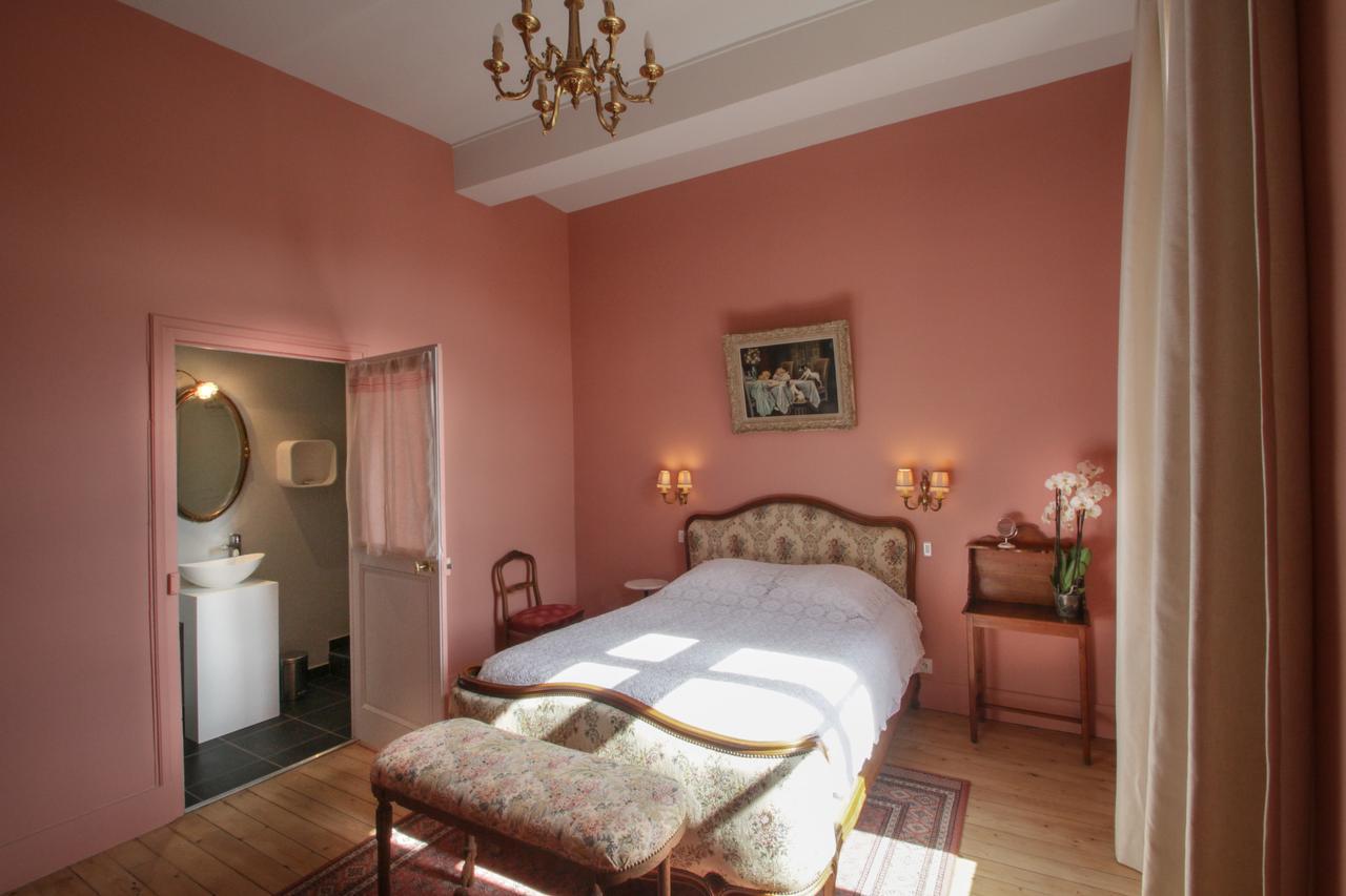 Le Prieure Hotel Noyers Bagian luar foto