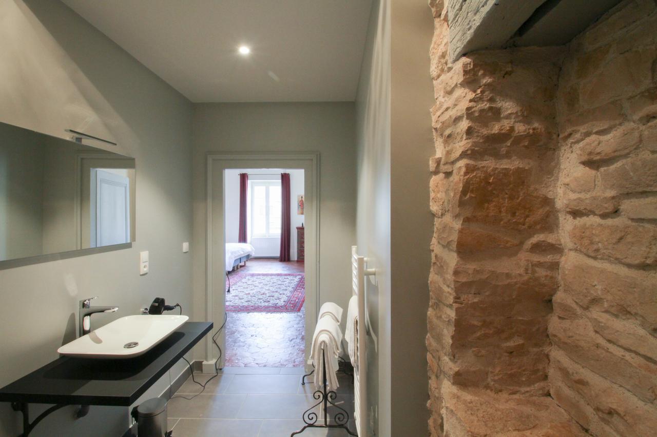 Le Prieure Hotel Noyers Bagian luar foto