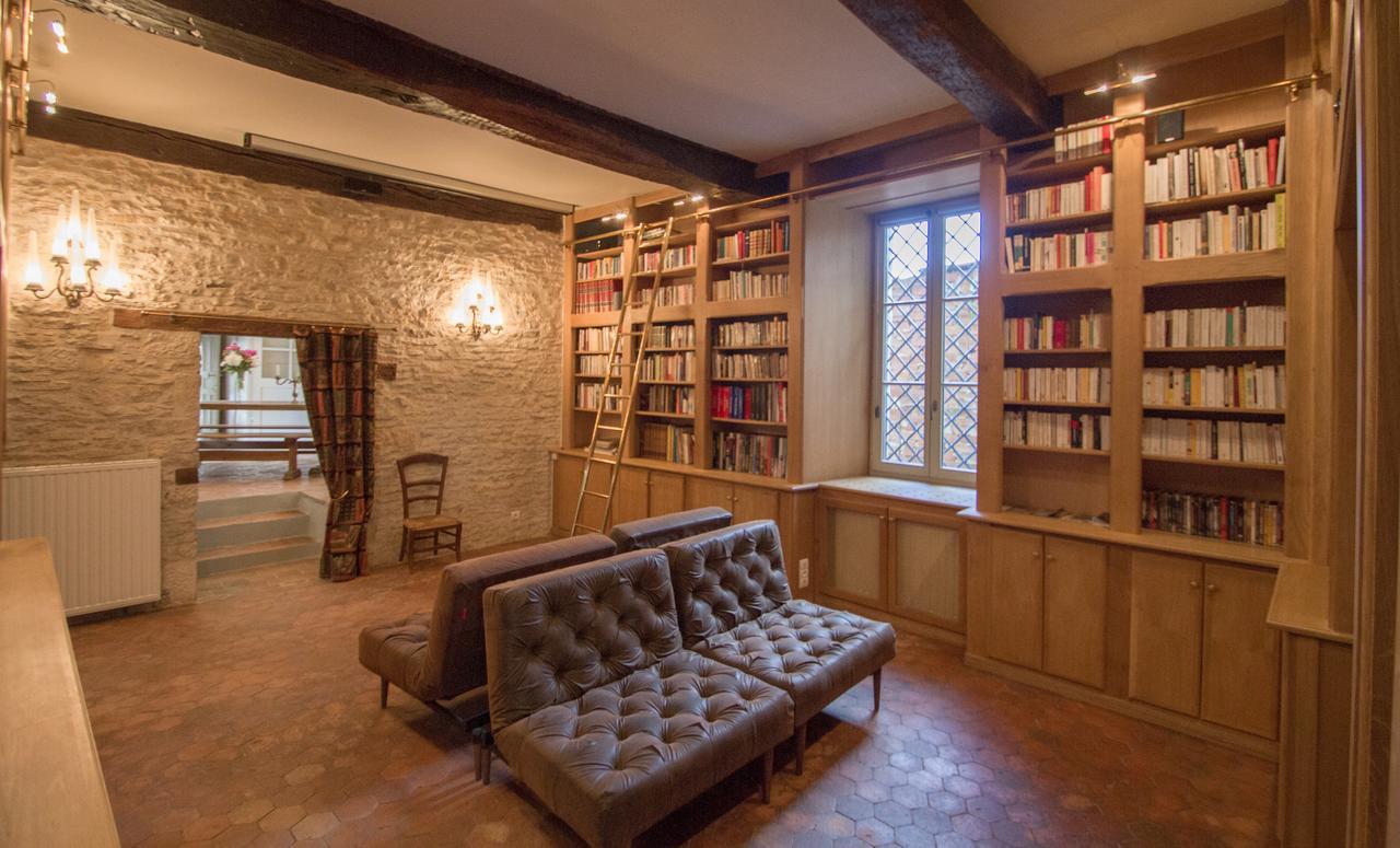 Le Prieure Hotel Noyers Bagian luar foto