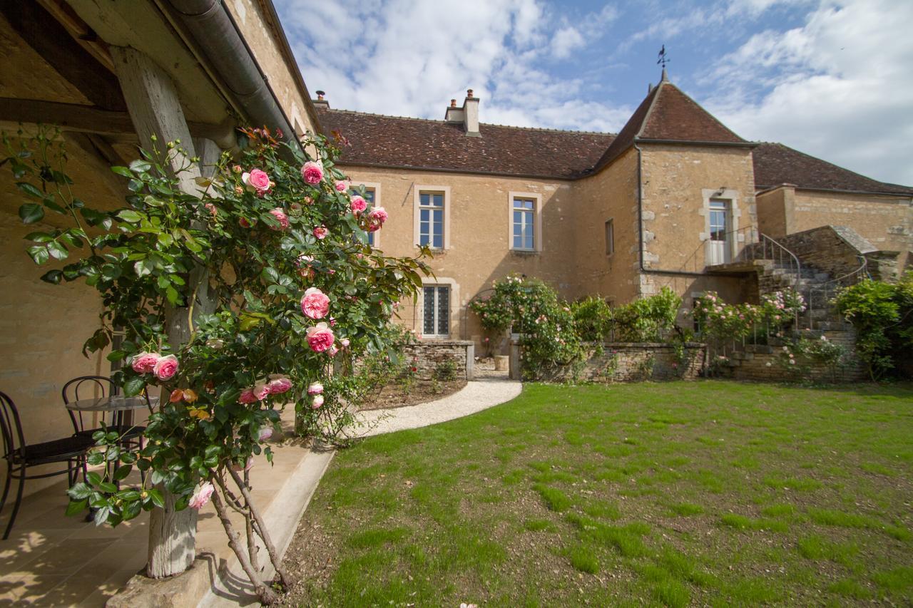 Le Prieure Hotel Noyers Bagian luar foto