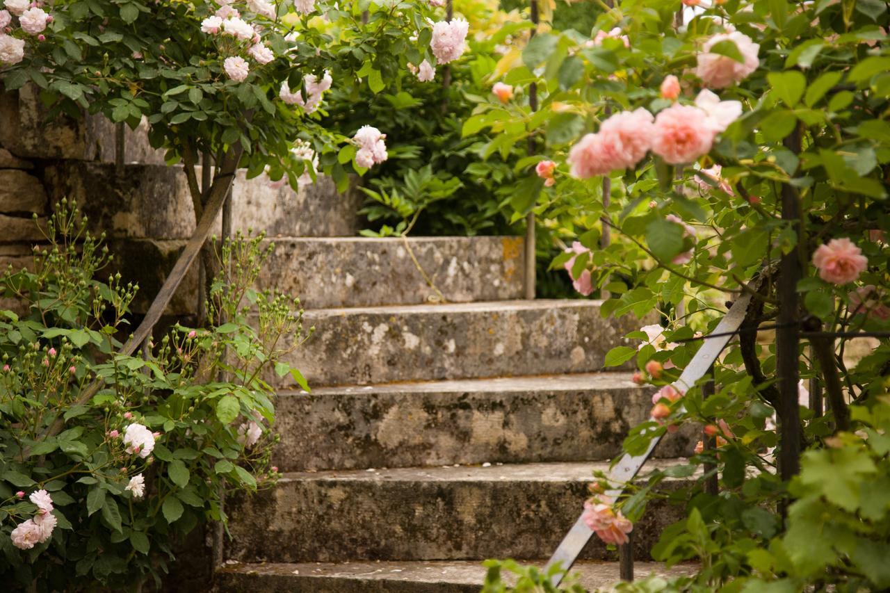 Le Prieure Hotel Noyers Bagian luar foto