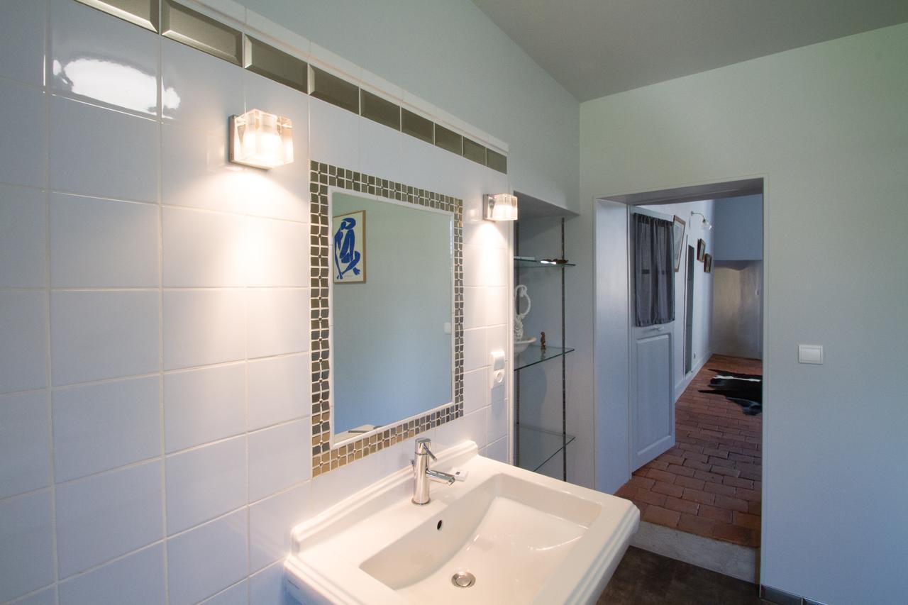 Le Prieure Hotel Noyers Bagian luar foto