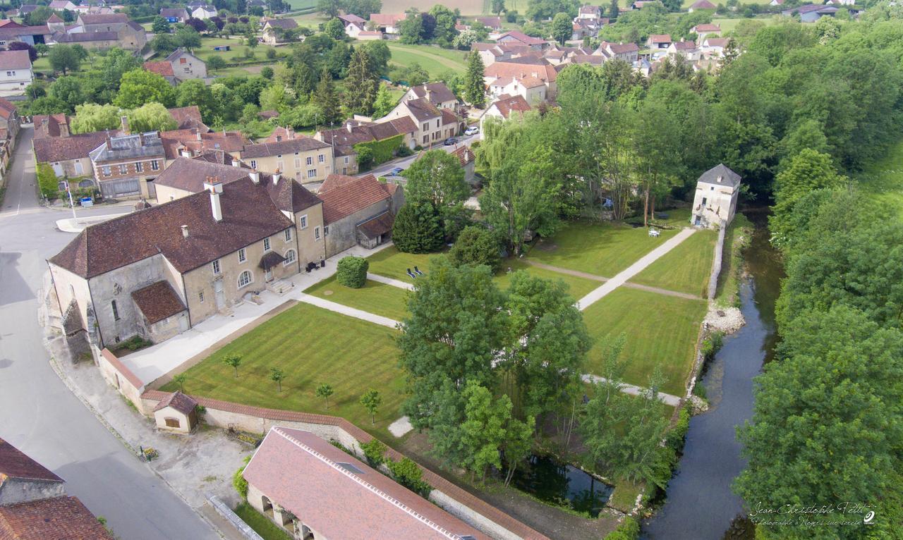 Le Prieure Hotel Noyers Bagian luar foto