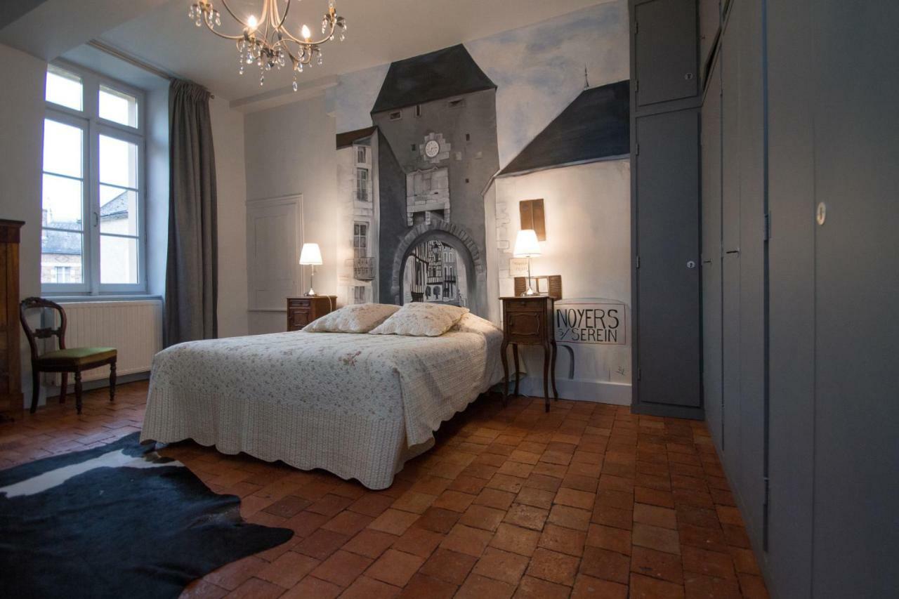 Le Prieure Hotel Noyers Bagian luar foto